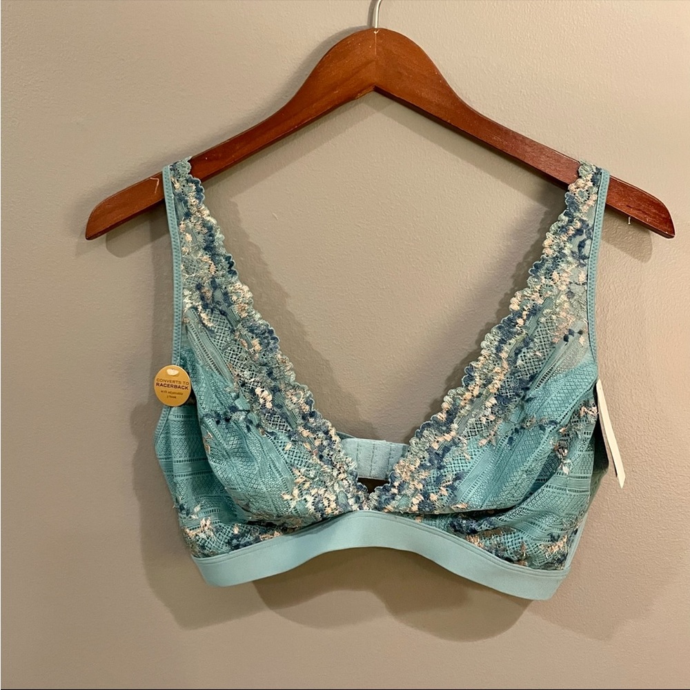 Wacoal Embrace Lace wireless Bra, size 40